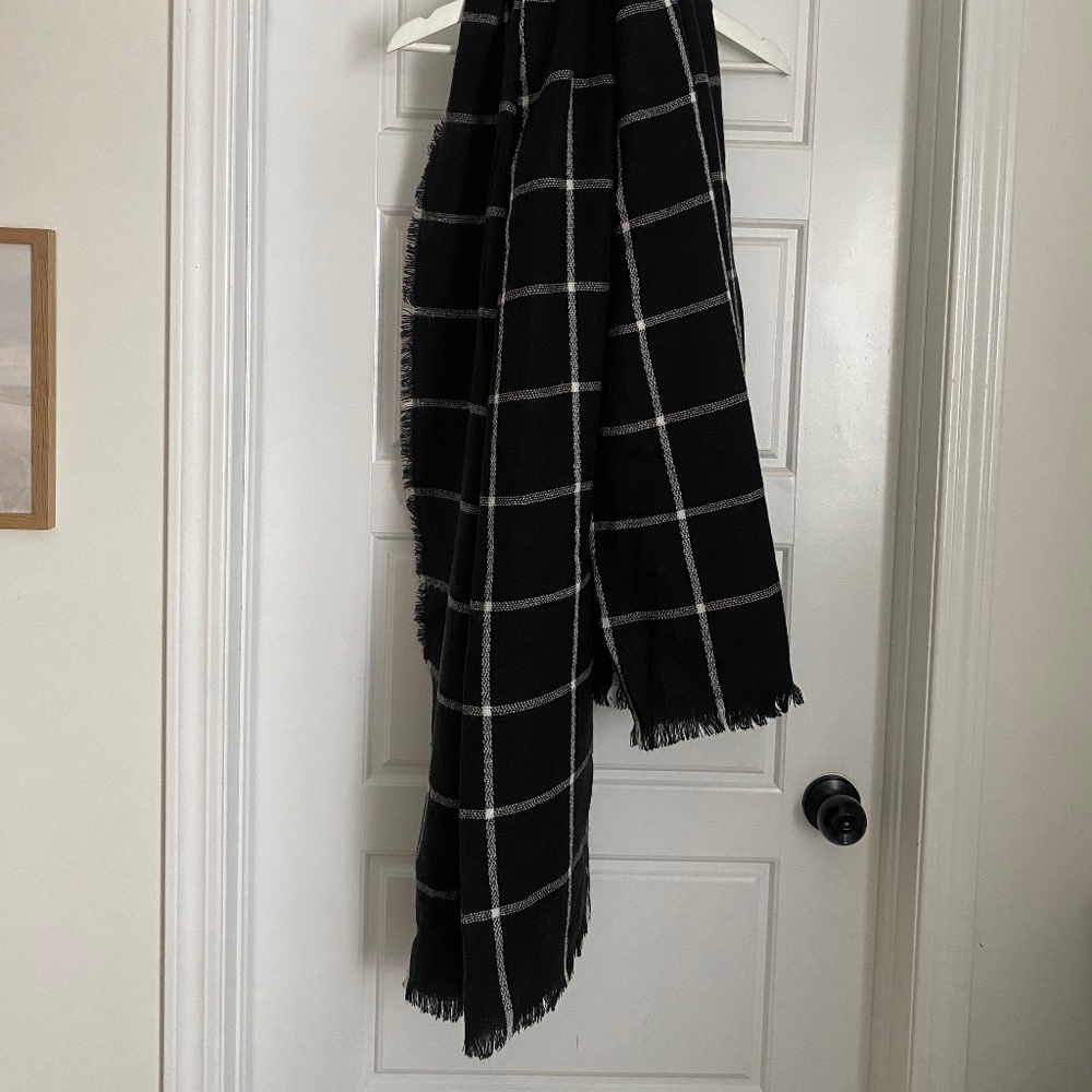 Jackson Rowe Blanket Scarf - Picture 1 of 3